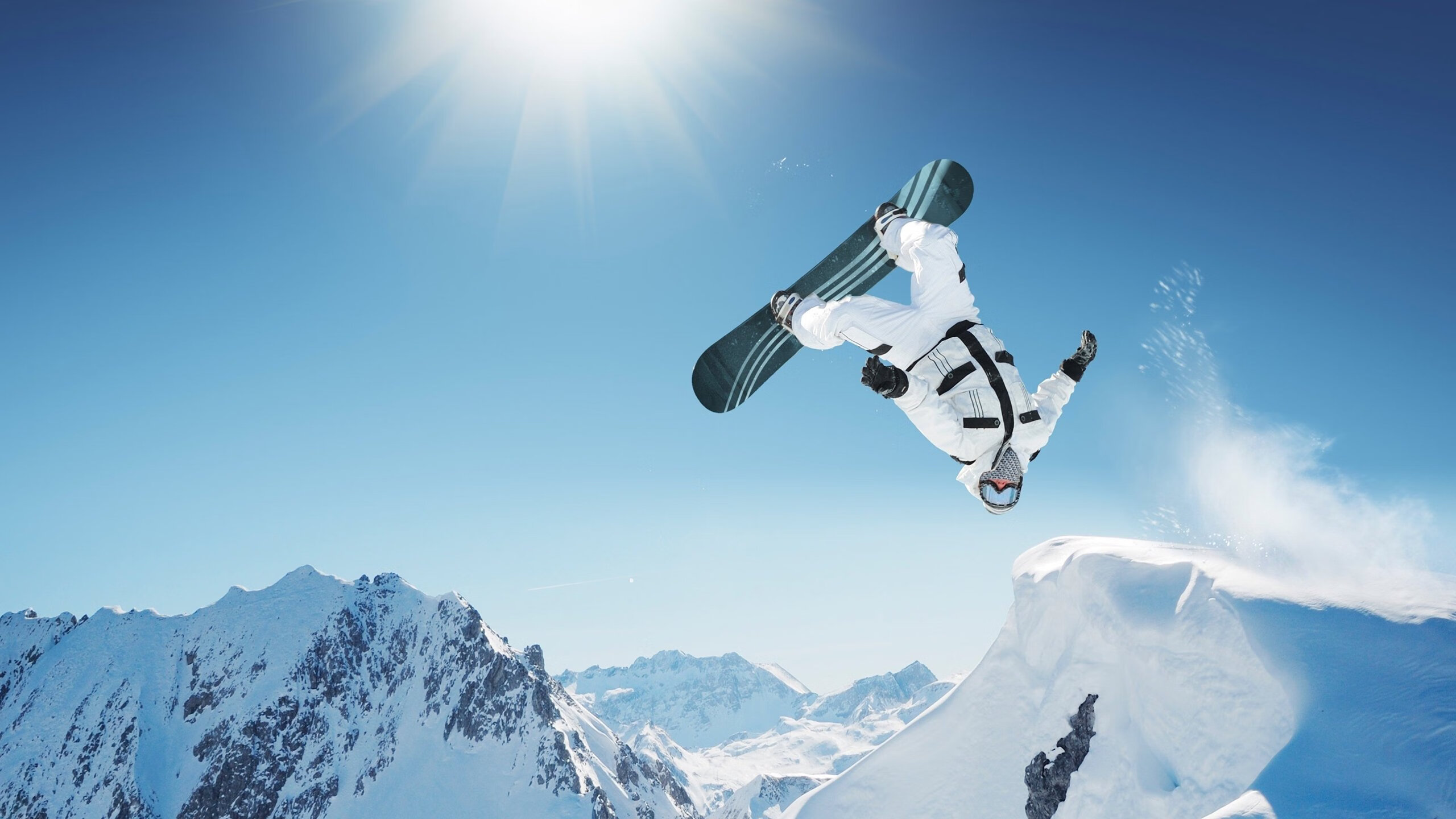 “逆境中的奇迹”——赛段突发危机下的英雄救赎，逆境成就英雄